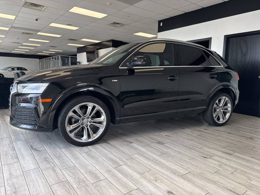Used 2017 Audi Q3 2.0T Prestige w/ Prestige Package AWD/4WD image 1