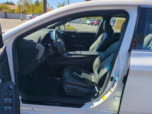 Used 2021 Toyota Avalon Limited w/ Advanced Safety Package FWD image 11