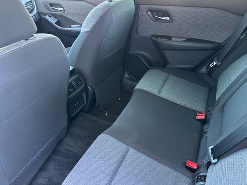 Used 2023 Nissan Rogue SV FWD image 11