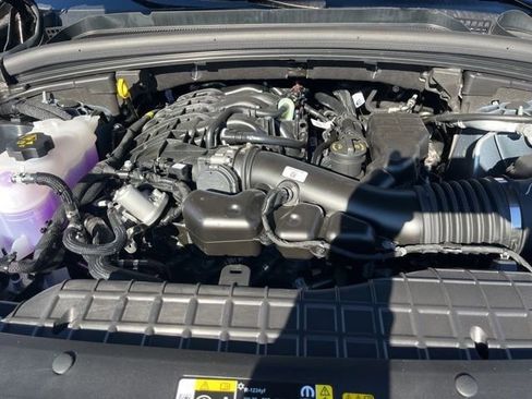 New 2025 Jeep Grand Cherokee 4WD image 23