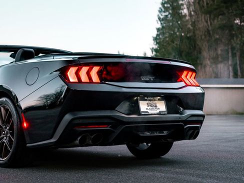 Used 2024 Ford Mustang GT Premium RWD image 4