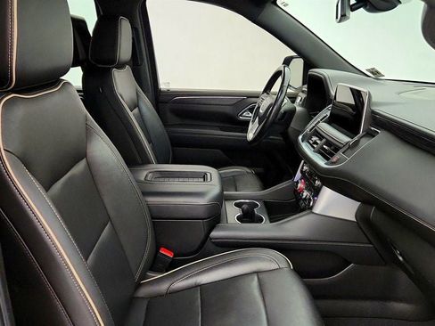 Used 2021 GMC Yukon SLT w/ SLT Premium Package AWD/4WD image 49