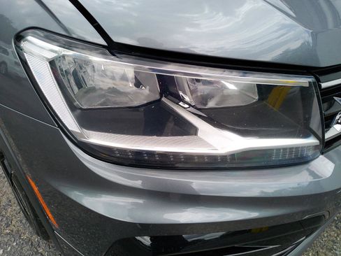 Used 2021 Volkswagen Tiguan SE R-Line AWD/4WD image 41