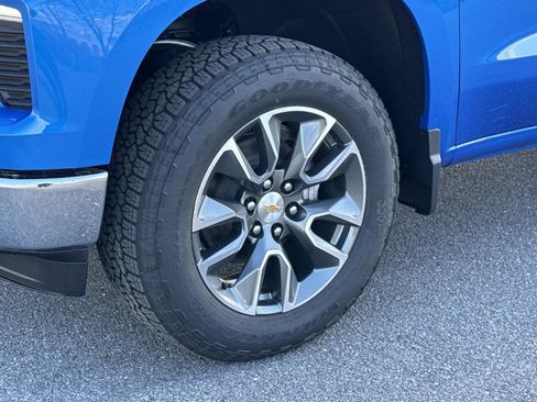 New 2026 Chevrolet Silverado 1500 LT image 18