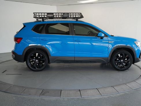 Used 2023 Volkswagen Taos SE AWD/4WD image 8