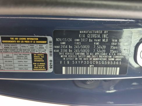 Certified 2025 Kia Telluride EX image 32