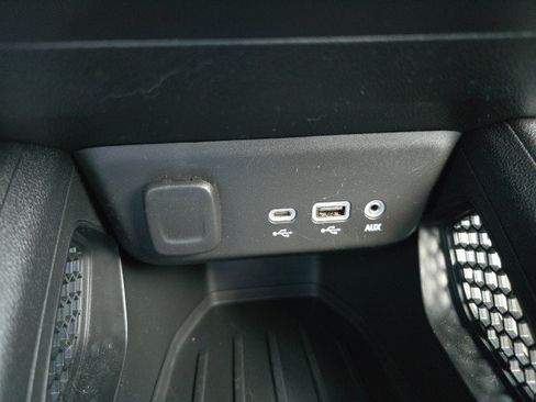 Used 2021 Chevrolet TrailBlazer ACTIV w/ Convenience Package AWD/4WD image 25