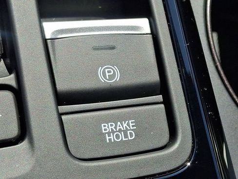 Certified 2023 Honda Pilot TrailSport image 26