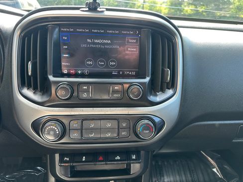Used 2022 Chevrolet Colorado LT w/ Fleet Safety Package RWD image 17