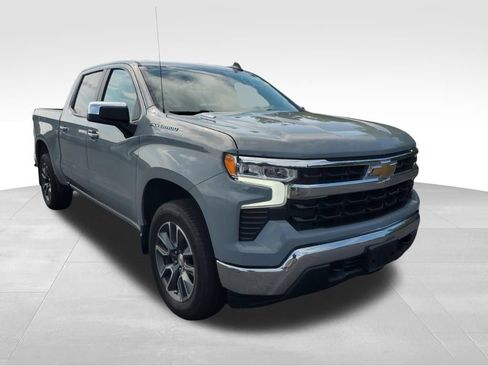 Used 2024 Chevrolet Silverado 1500 LT AWD/4WD image 11