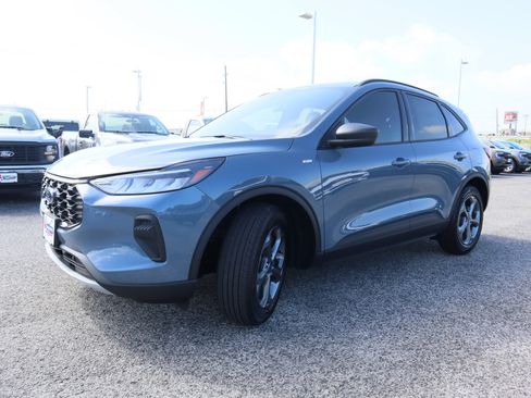 New 2025 Ford Escape ST-Line w/ Tech Pack #1 image 8