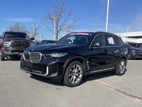 Used 2024 BMW X5 sDrive40i image 3