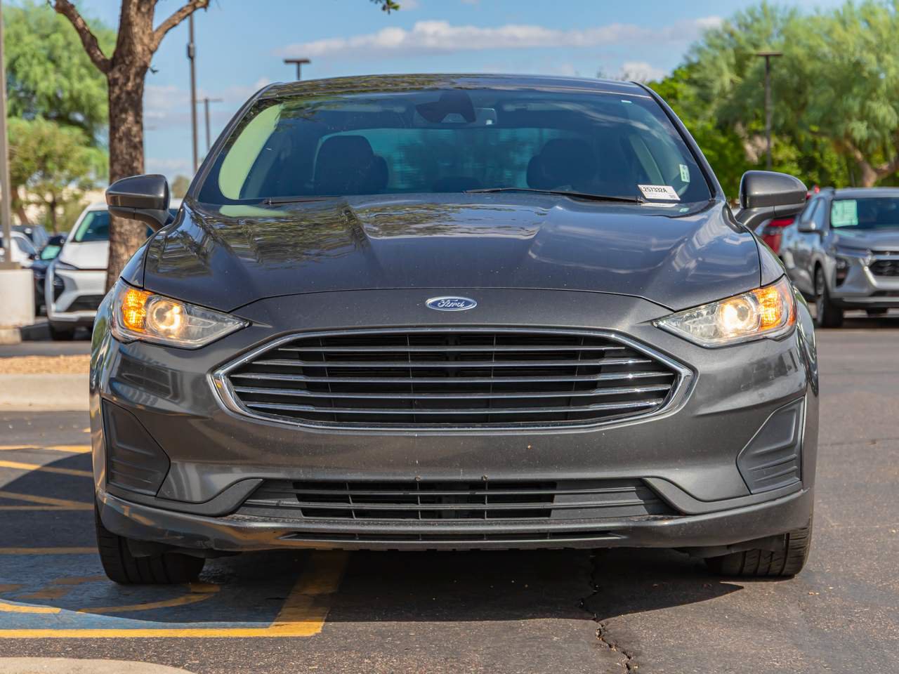 Used 2020 Ford Fusion SE FWD image 4
