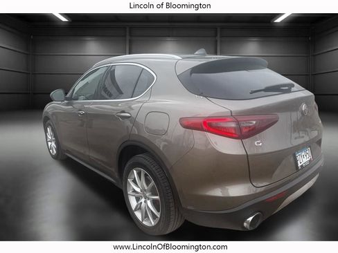 Used 2019 Alfa Romeo Stelvio Ti Lusso w/ Quick Order Package 22X Lusso image 7