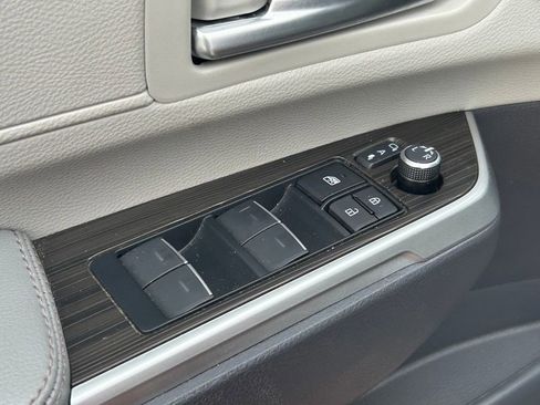 Certified 2023 Toyota Sienna Limited AWD/4WD image 29