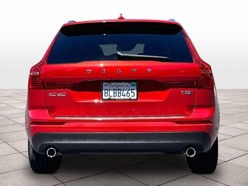 Used 2019 Volvo XC60 T5 Momentum w/ Multimedia Package AWD/4WD image 7
