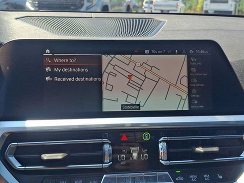 Used 2021 BMW 330i Sedan w/ M Sport Package RWD image 17