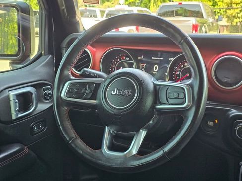 Used 2022 Jeep Gladiator Rubicon w/ Cold Weather Group AWD/4WD image 36