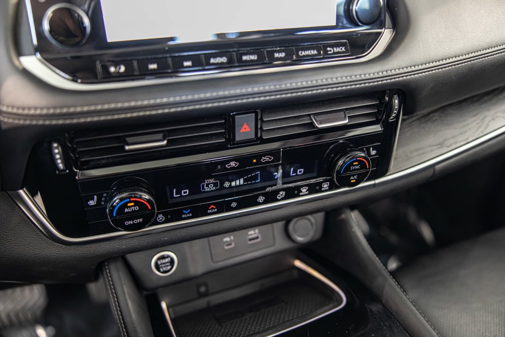 Used 2023 Nissan Rogue Platinum AWD/4WD image 28