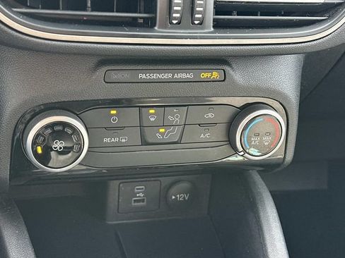 Used 2022 Ford Escape SE AWD/4WD image 29