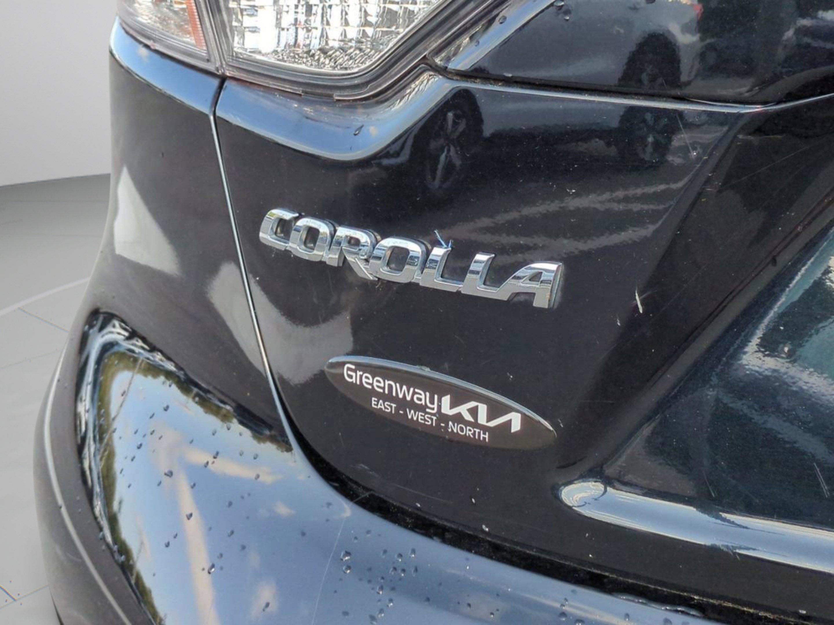 Used 2024 Toyota Corolla LE FWD image 29