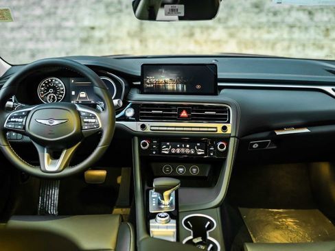 New 2026 Genesis G70 2.5T image 11