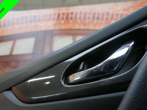 Used 2019 Nissan Rogue SV w/ Sun & Sound Touring Package image 29