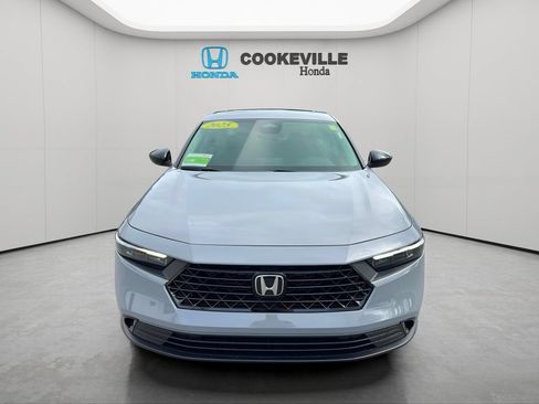 Certified 2025 Honda Accord SE image 3