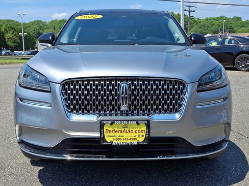 Used 2022 Lincoln Corsair AWD w/ Premium Package image 2