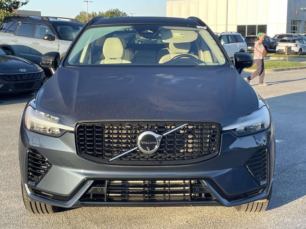 Used 2024 Volvo XC60 T8 Plus AWD/4WD image 23