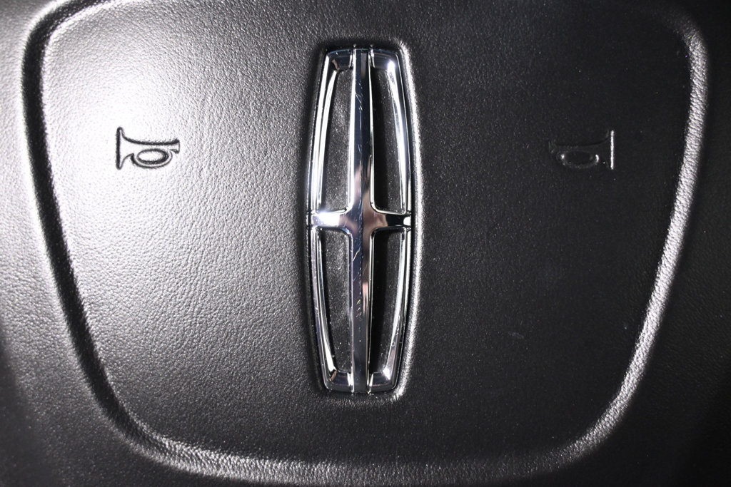 Used 2019 Lincoln Nautilus Reserve AWD/4WD image 36
