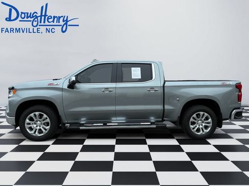 Used 2025 Chevrolet Silverado 1500 LTZ w/ LTZ Premium Package AWD/4WD image 2
