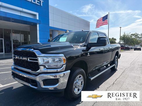 Used 2024 RAM 3500 Tradesman w/ Chrome Appearance Group AWD/4WD image 1