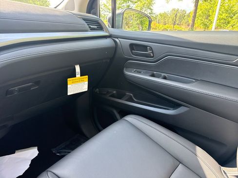 New 2026 Honda Odyssey EX-L image 17