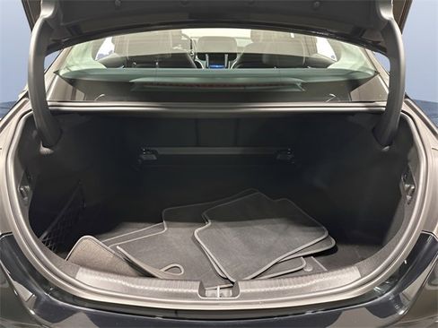 Used 2025 Mercedes-Benz C 300 4MATIC Sedan image 11