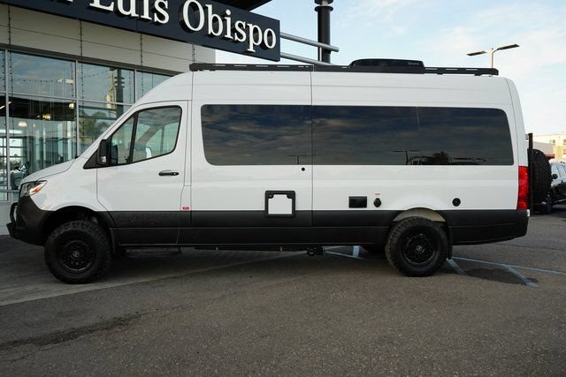 Used 2023 Mercedes-Benz Sprinter 2500 image 3
