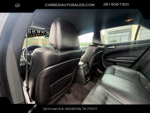 Used 2018 Chrysler 300 S AWD/4WD image 25