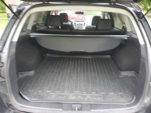 Used 2011 Subaru Outback 2.5i Limited AWD/4WD image 18