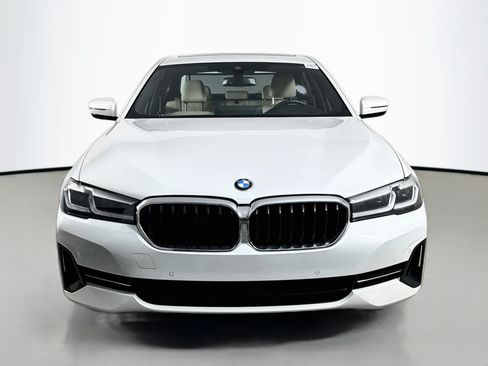 Used 2023 BMW 530i w/ Executive Package RWD image 2
