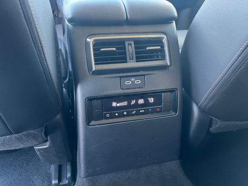 Used 2025 MAZDA CX-70 3.3 Turbo w/ Preferred Package image 24