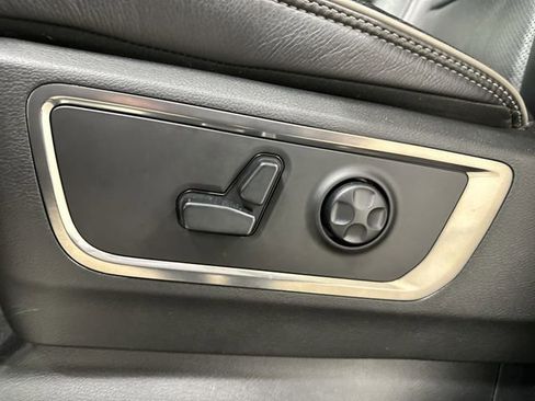 Used 2019 RAM 1500 Limited image 16