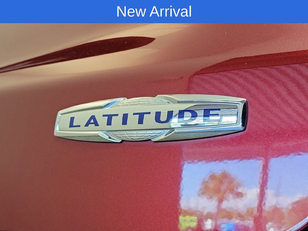 Used 2021 Jeep Compass Latitude FWD image 7