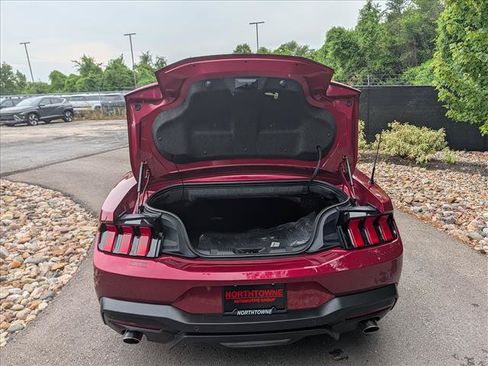 Used 2025 Ford Mustang GT Premium RWD image 28