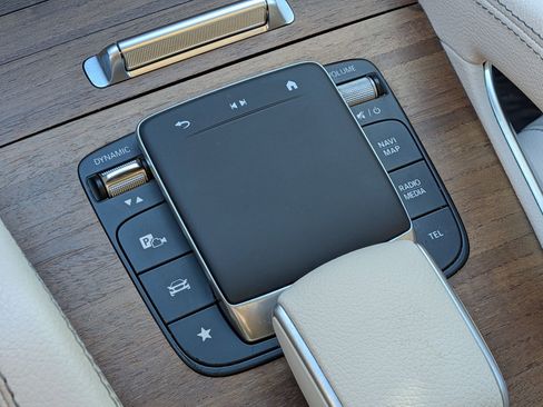 Certified 2024 Mercedes-Benz GLE 450 4MATIC image 27