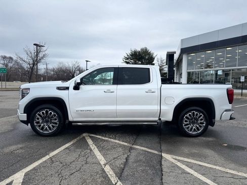 Used 2025 GMC Sierra 1500 Denali Ultimate image 2