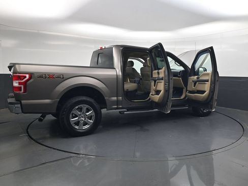 Used 2020 Ford F150 XLT w/ Equipment Group 302A Luxury AWD/4WD image 38