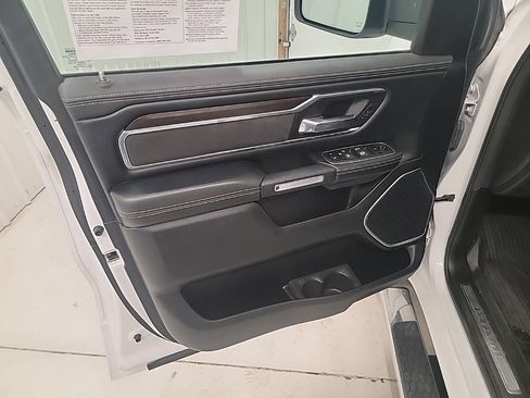 Used 2022 RAM 1500 Laramie image 11