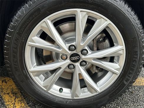 Used 2021 Audi Q3 2.0T Premium w/ Convenience Package image 13