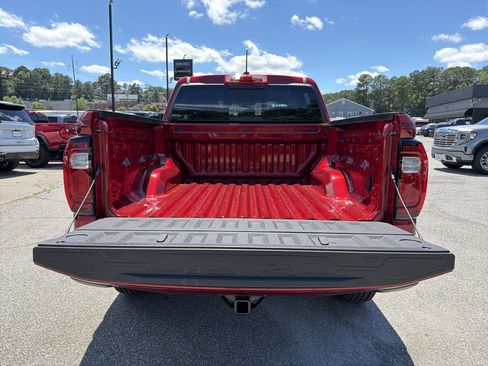 New 2026 GMC Canyon Elevation w/ Convenience Package RWD image 19