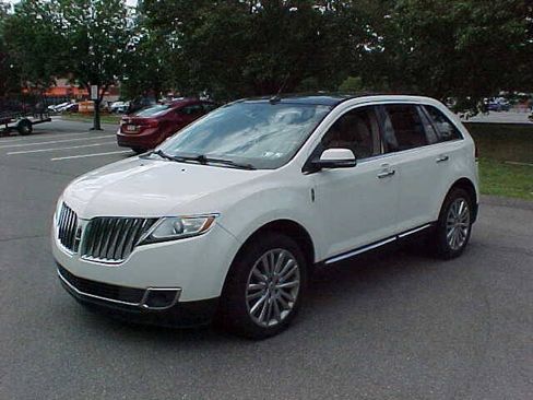 Used 2013 Lincoln MKX AWD image 27